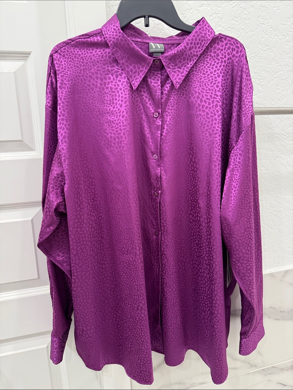 Gorgeous Plus Size Worthington Magenta Satin Button-Down Shirt